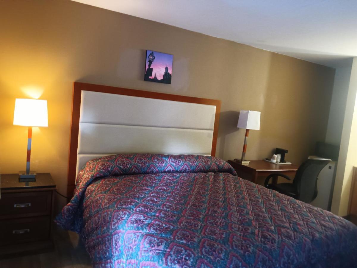Maple Leaf Motel New Milford Bagian luar foto