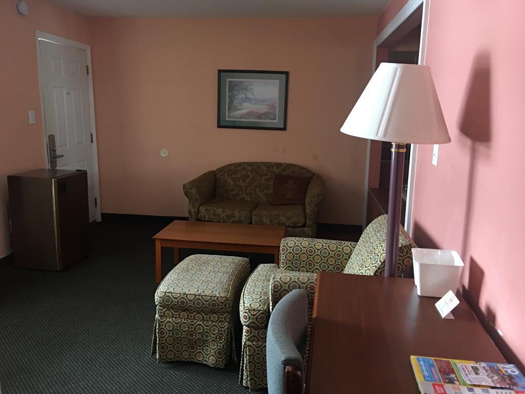 Maple Leaf Motel New Milford Bagian luar foto
