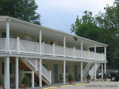 Maple Leaf Motel New Milford Bagian luar foto