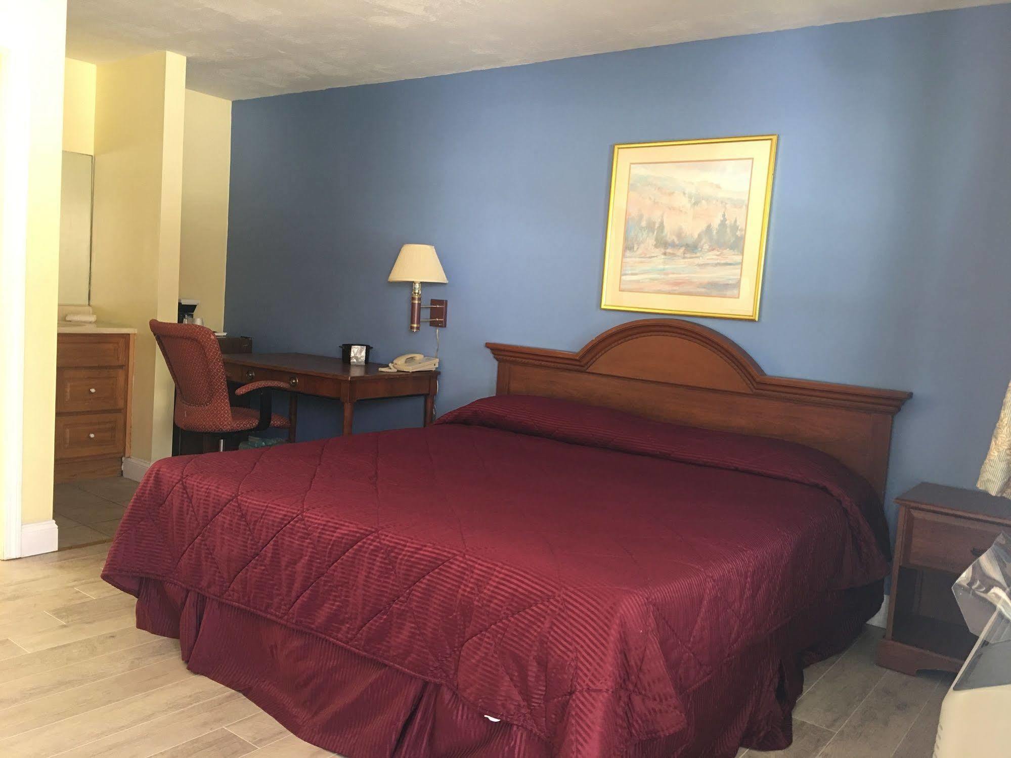 Maple Leaf Motel New Milford Bagian luar foto